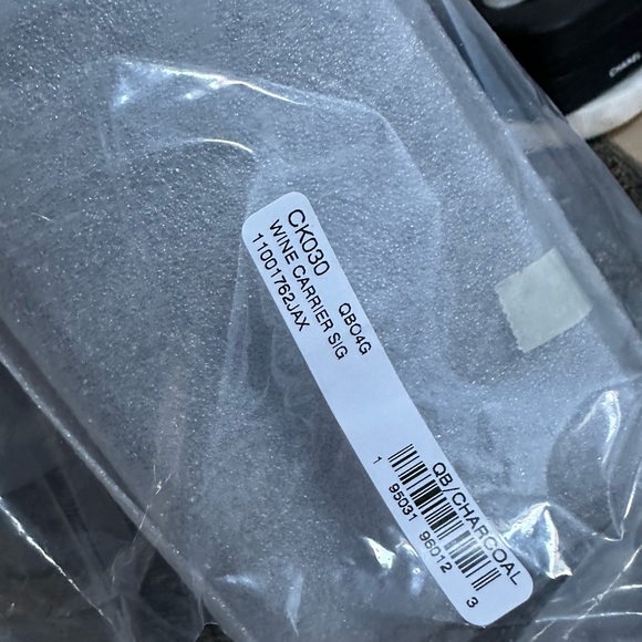 NWT Coach Signature Wine Carrier - Picture 5 of 5